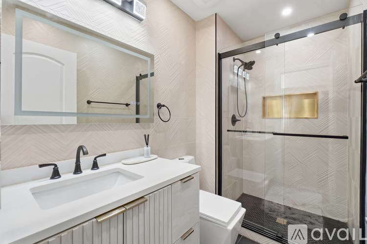 Lombard Townhome: 1060 Kufrin Way