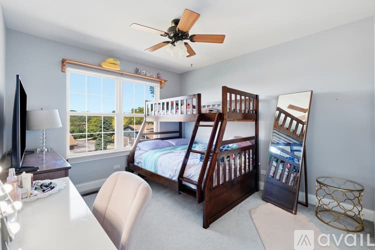 Lombard Townhome: 1060 Kufrin Way