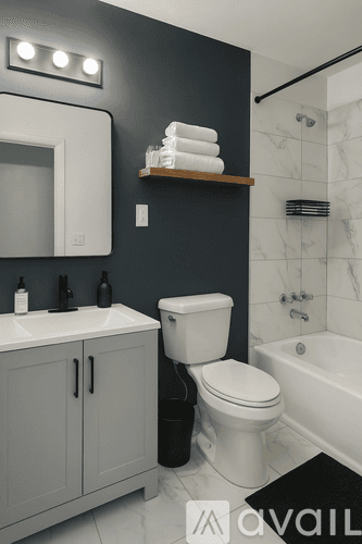 Atlanta House: 2394 Bouldercliff Way Southeast