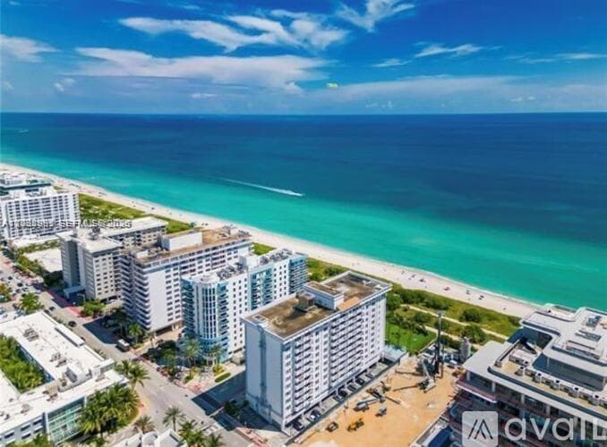 Surfside Apartment: 9195 Collins Ave