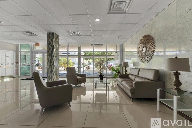 Bay Harbor Islands Apartment: 9500 W Bay Harbor Dr