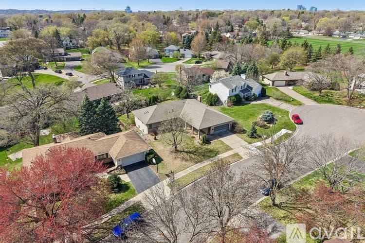 Bloomington House: 8912 Vincent Place