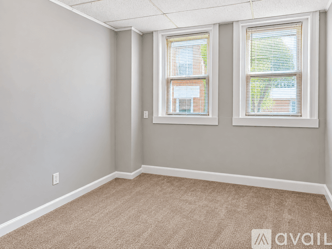 Brookline Apartment: 11 Park St