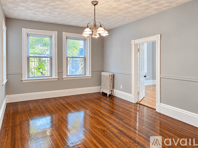 Brookline Apartment: 11 Park St