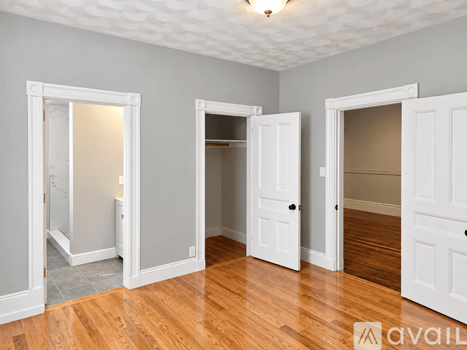 Brookline Apartment: 11 Park St
