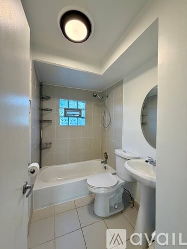 Lisle House: 4331 Yender Ave