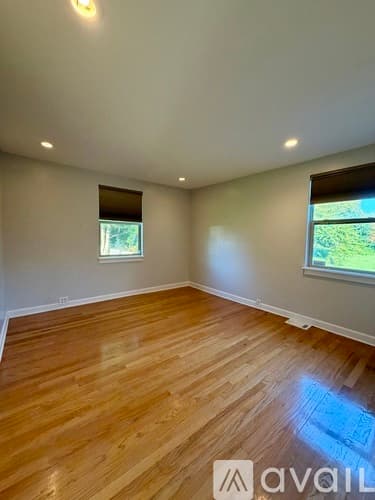 Lisle House: 4331 Yender Ave