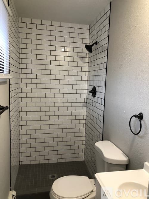 Minneapolis Apartment: 2244 Johnson St NE