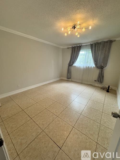 Palm Springs Condo: 719 Lori Drive