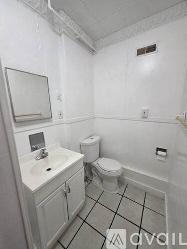 Holyoke Apartment: 649 South Summer Street