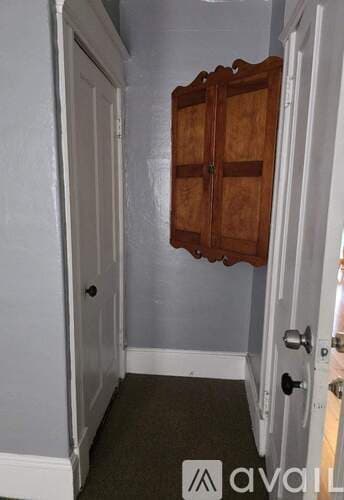 Holyoke Apartment: 649 South Summer Street