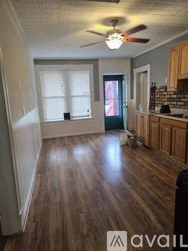 Holyoke Apartment: 649 South Summer Street
