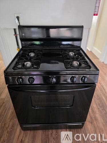 Holyoke Apartment: 649 South Summer Street
