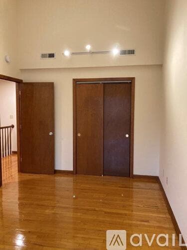 Northford Condo: 30 Mansfield Dr