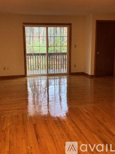 Northford Condo: 30 Mansfield Dr