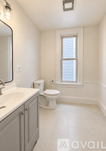 Providence Apartment: 109 Bowen St