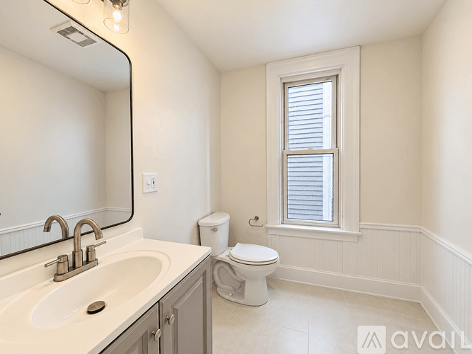 Providence Apartment: 109 Bowen St