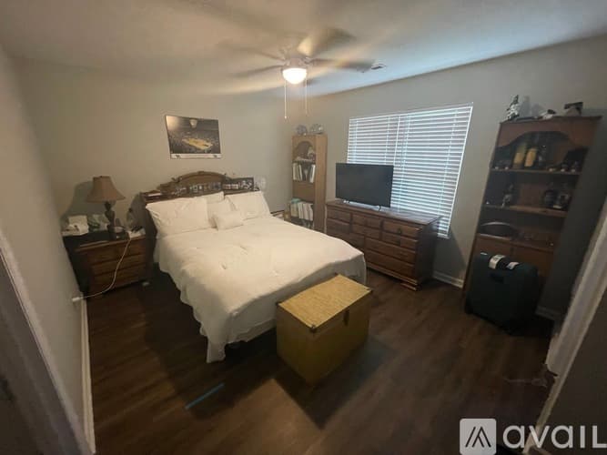 Lexington Townhome: 3175 Kirklevington Dr