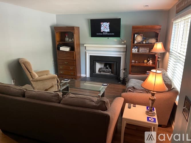 Lexington Townhome: 3175 Kirklevington Dr
