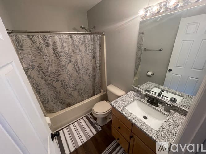 Lexington Townhome: 3175 Kirklevington Dr