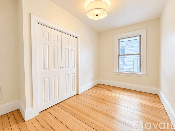 Providence Apartment: 109 Bowen St