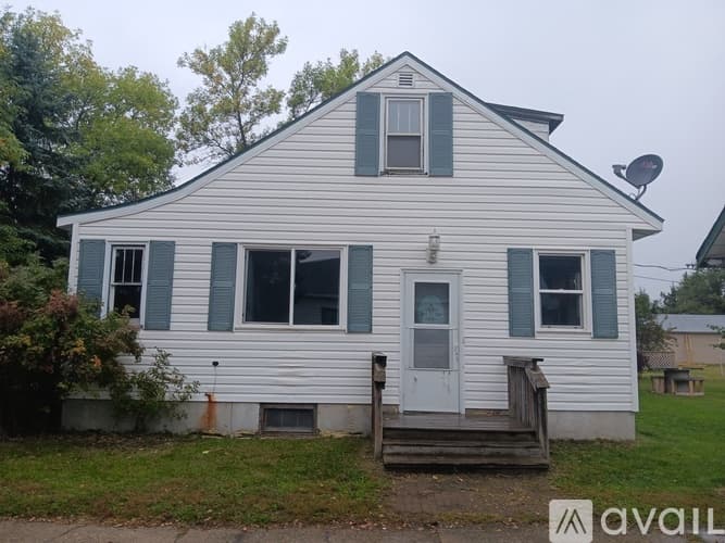 Park Rapids House: 503 2nd St W