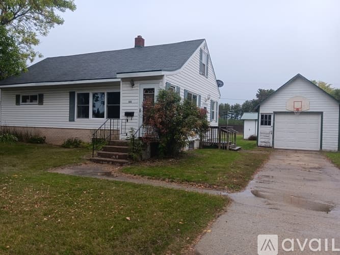 Park Rapids House: 503 2nd St W