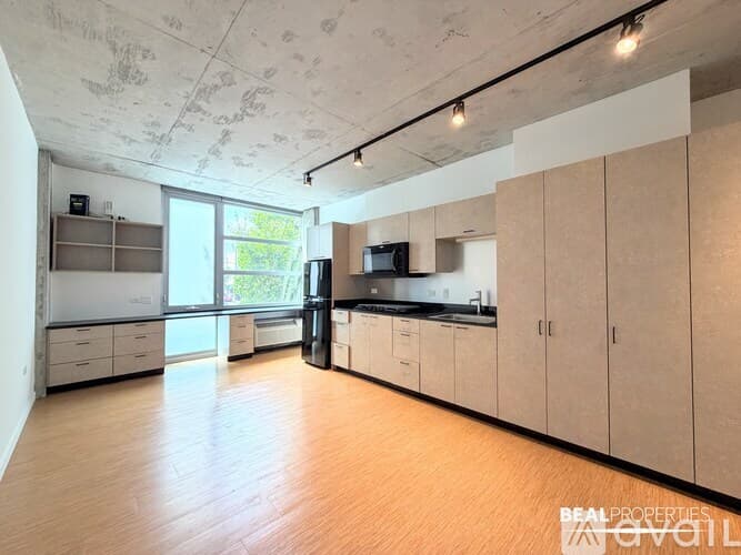 Chicago Apartment: 1515 N Fremont St