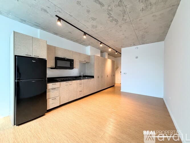 Chicago Apartment: 1515 N Fremont St