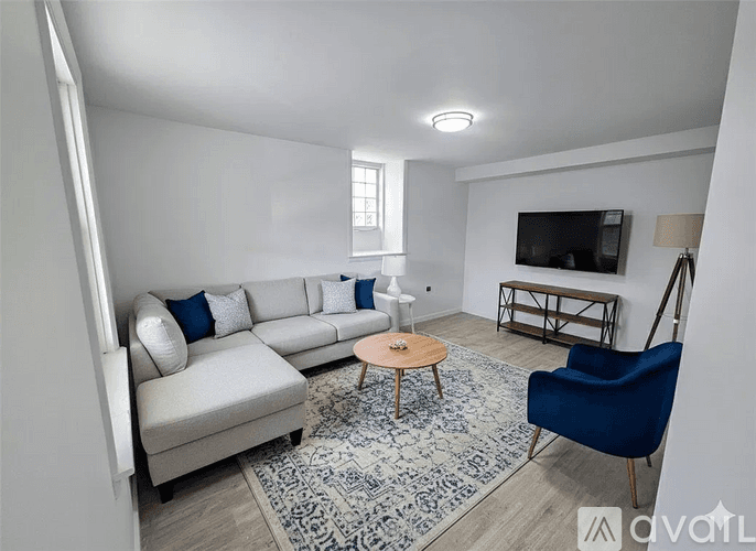 Pittsburgh House: 2323 Patterson Ave
