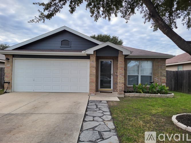 Selma House: 15011 Cog Hill