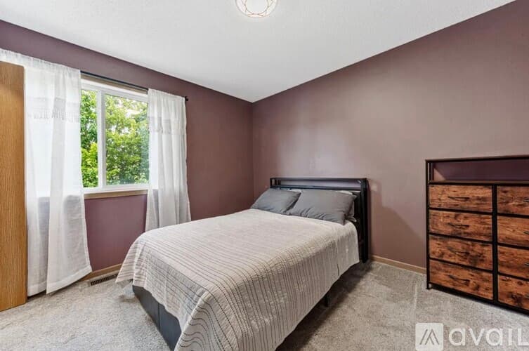 Apple Valley Townhome: 15549 Flyboat Lane