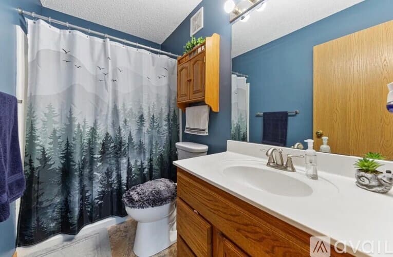 Apple Valley Townhome: 15549 Flyboat Lane