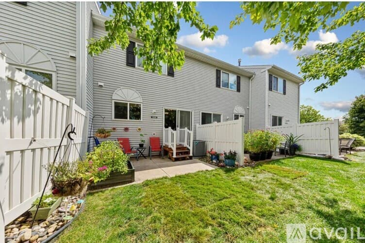 Apple Valley Townhome: 15549 Flyboat Lane