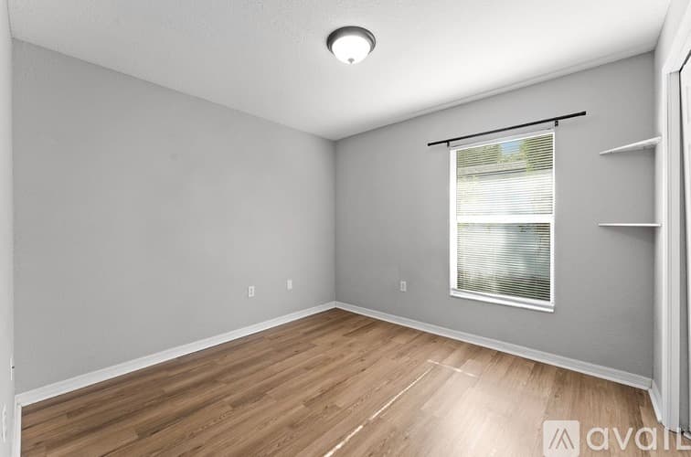 Lakeland House: 1148 Ruby St