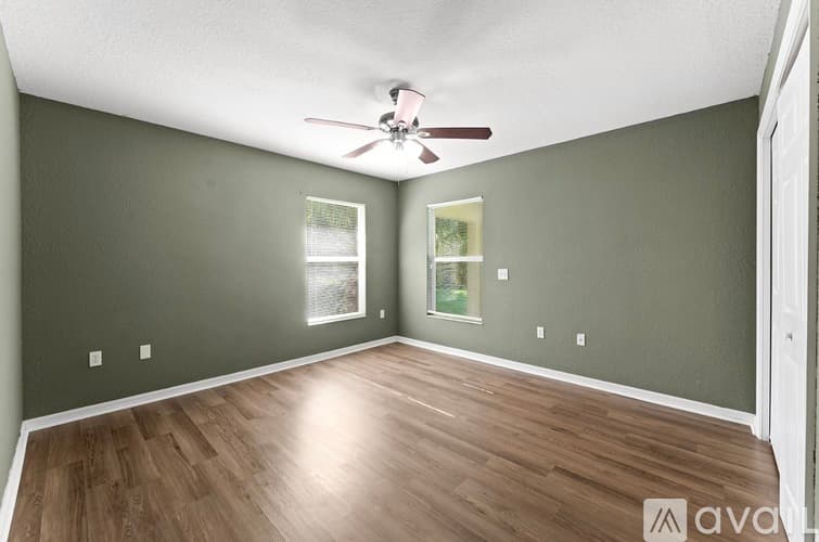 Lakeland House: 1148 Ruby St
