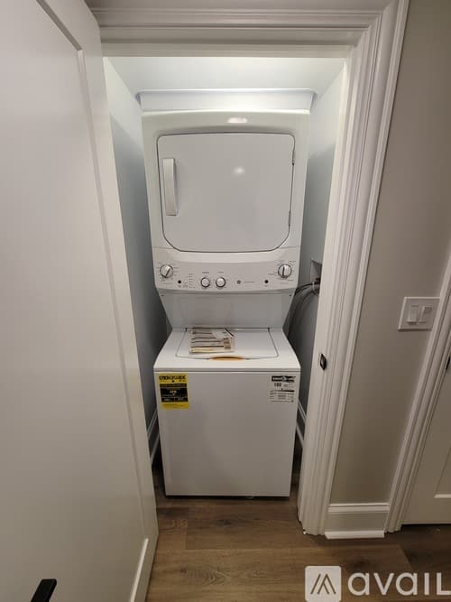 Chicago Apartment: 6414 6432 N Richmond St