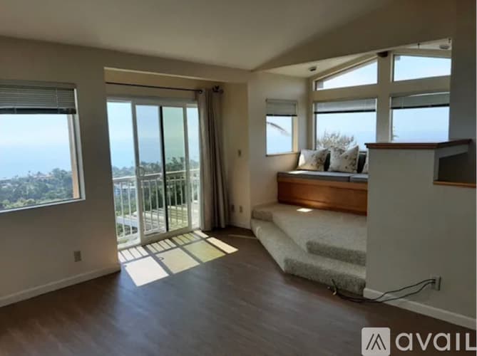 Santa Barbara House: 720 Miramonte Drive