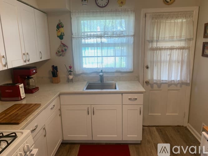 Hillside House: 1476 Orchard Terrace