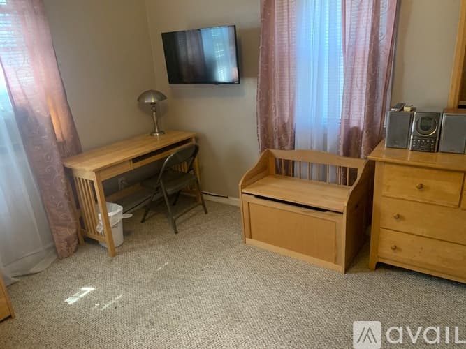 Hillside House: 1476 Orchard Terrace