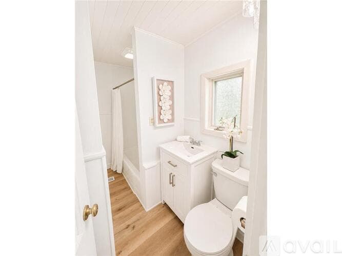 St. Cloud House: 314 Wilson Ave SE