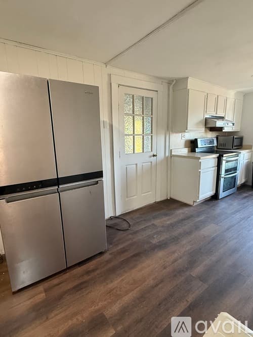 Montville Apartment: 91 Lathrop Rd