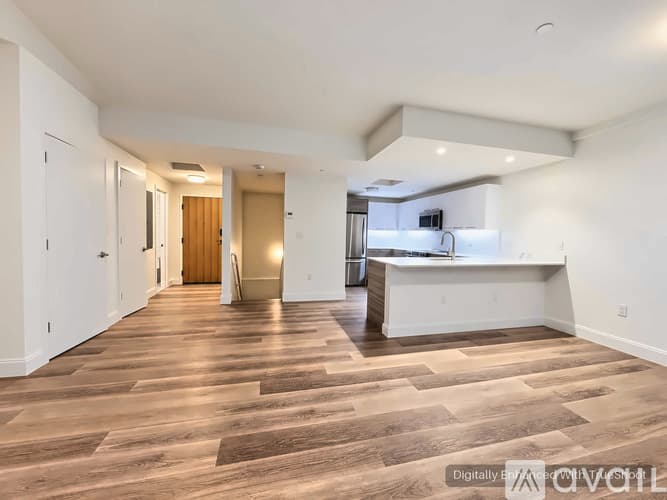 Boston Apartment: 1079 Commonwealth Ave