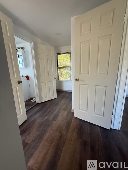 Montville Apartment: 91 Lathrop Rd
