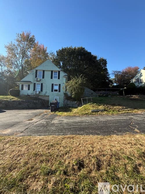 Montville Apartment: 91 Lathrop Rd