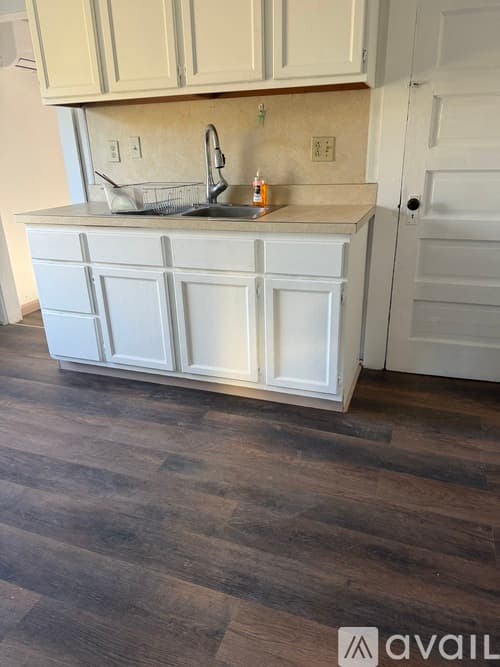 Montville Apartment: 91 Lathrop Rd