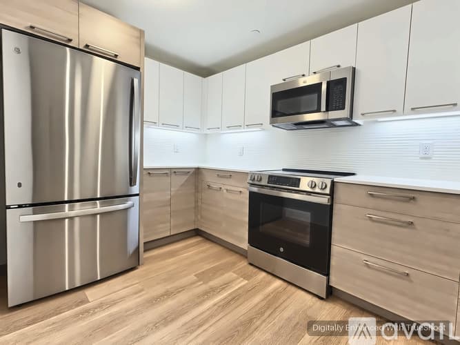 Boston Apartment: 1079 Commonwealth Ave