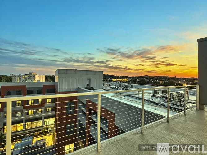 Boston Apartment: 1079 Commonwealth Ave