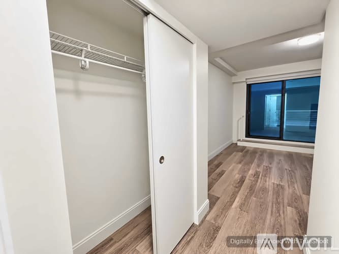 Boston Apartment: 1079 Commonwealth Ave