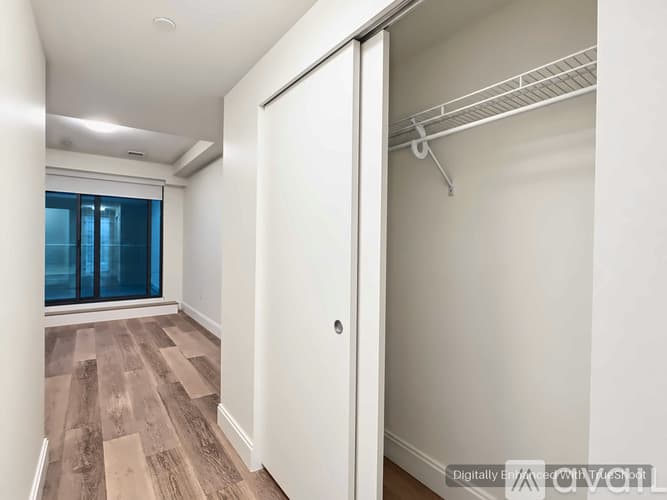 Boston Apartment: 1079 Commonwealth Ave
